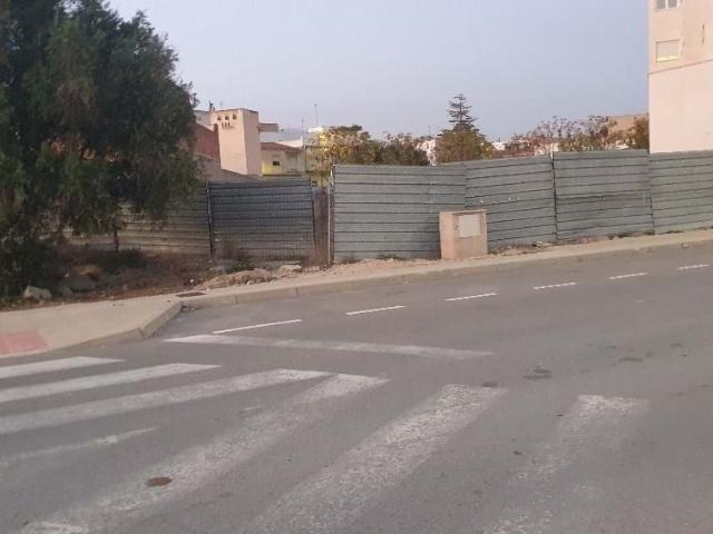Terreno urbano en Monforte del Cid, Alicante 1054m²