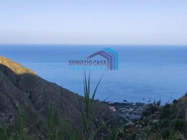 Terreno urbano in Vendita a Letojanni