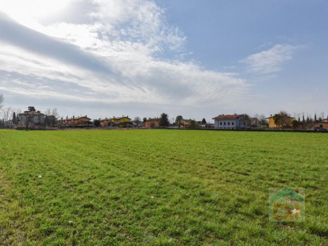 Terreno urbano in Vendita a Santa Maria la Longa