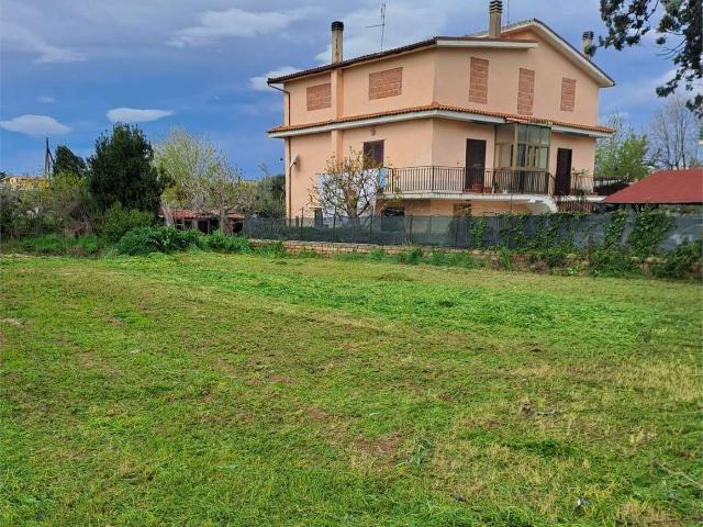 Terreno urbano in Vendita a Roma