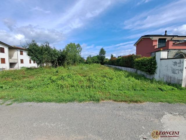 Terreno urbano in Vendita a Villafranca in Lunigiana