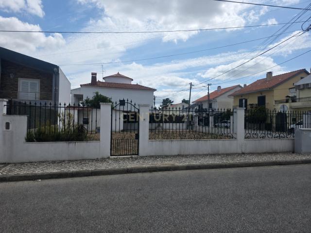 Terreno Urbano na Boa Água I – Quinta do Conde | Excelente Oportunidade de Investimento