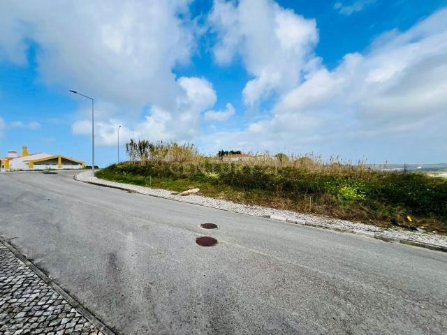 Terreno Urbano na Gracieira, A dos Negros, Óbidos