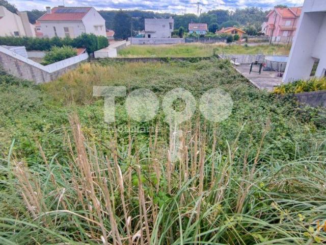 Terreno urbano no Olival | 26063581933
