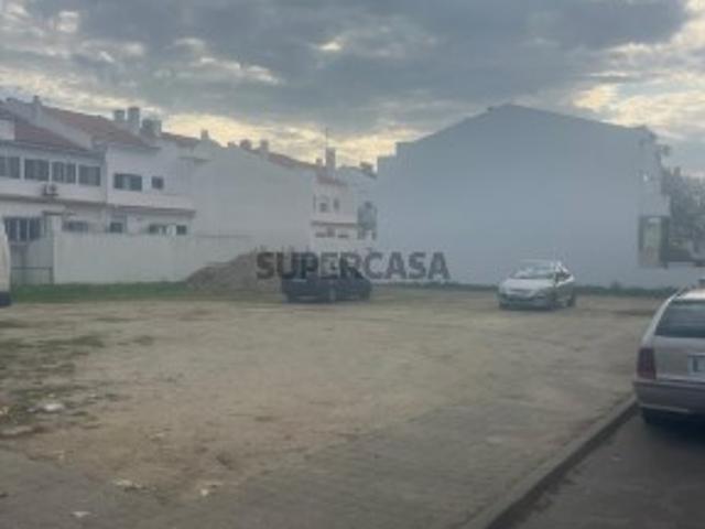 Terreno Urbano para Moradia