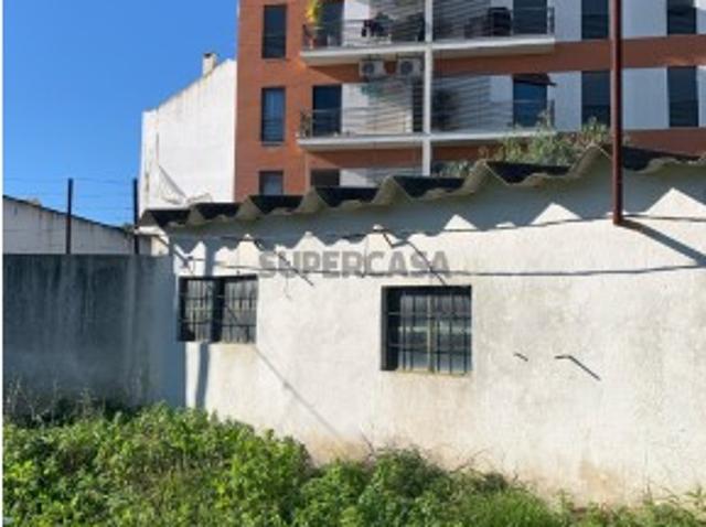 Terreno Urbano para Construção em Altura com 376m2 Colinas do Oriente, Montijo