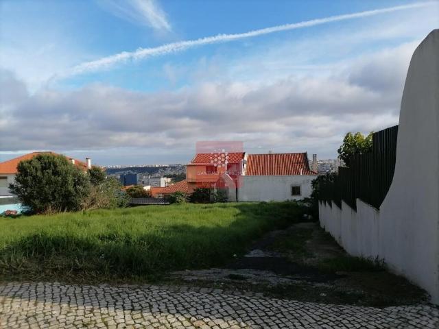 Terreno Urbano Para Construção em Casal da Mira Oportunidade