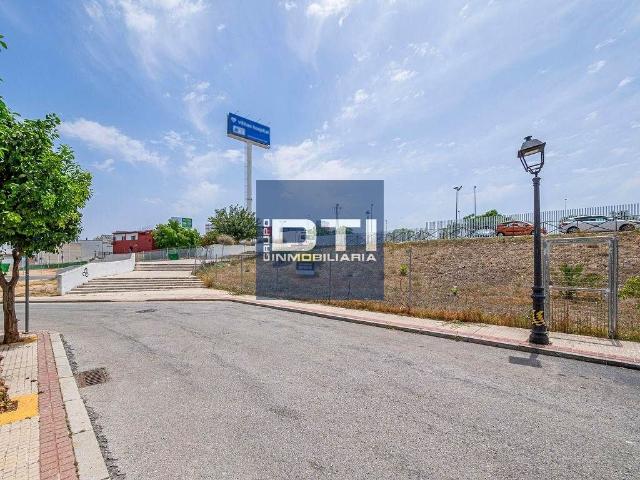 Terreno urbano para construir en venta en c. esquina calle garcia lorca y miguel angel austurias, Castilleja De La Cuesta, Sevilla