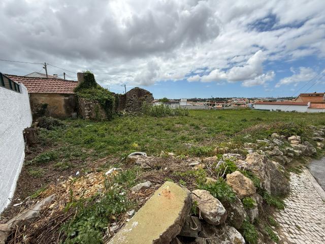 Terreno Urbano Salesianos em Manique