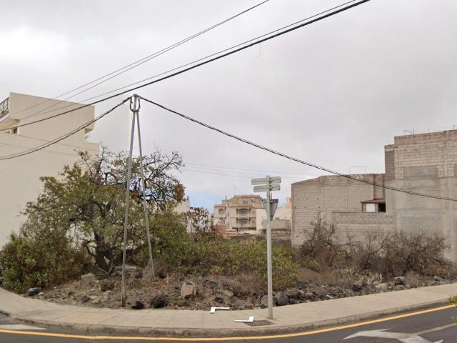 TERRENO URBANO SOLO PERMUTA EN GUÍA DE ISORA DE 5126 M2 APRX 10 APARTAMENTOS