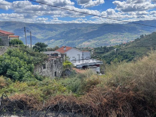 Terreno, Valadares