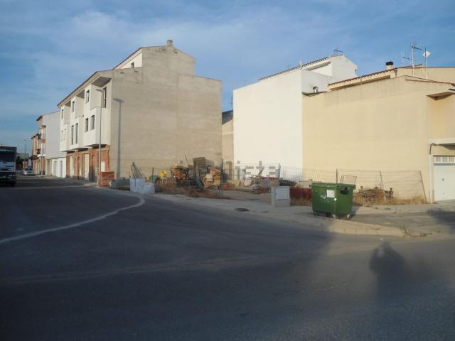 Terreno, Vall d&apos Alba
