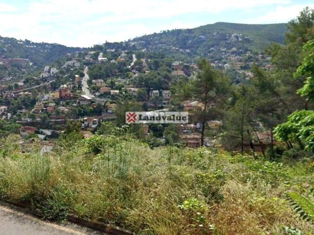 Terreno, Vallirana
