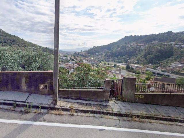 Terreno, Vallirana