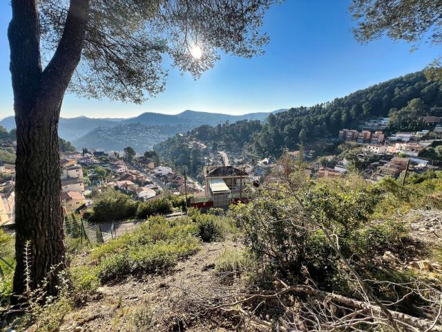 Terreno, Vallirana