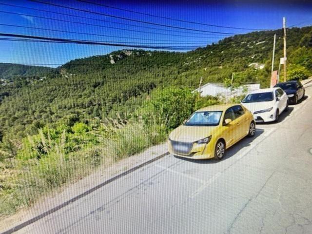 Terreno, Vallirana