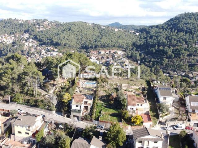 Terreno, Vallirana