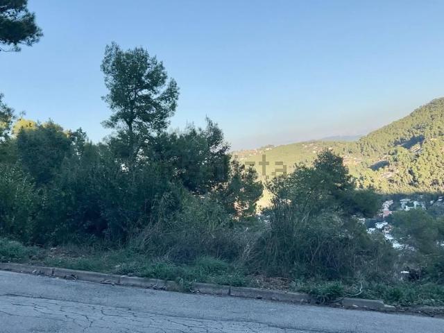 Terreno, Vallirana