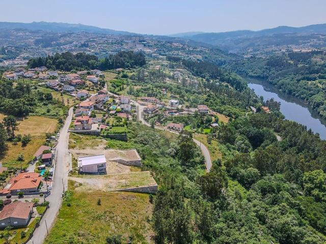 Terreno, Várzea Aliviada Folhada