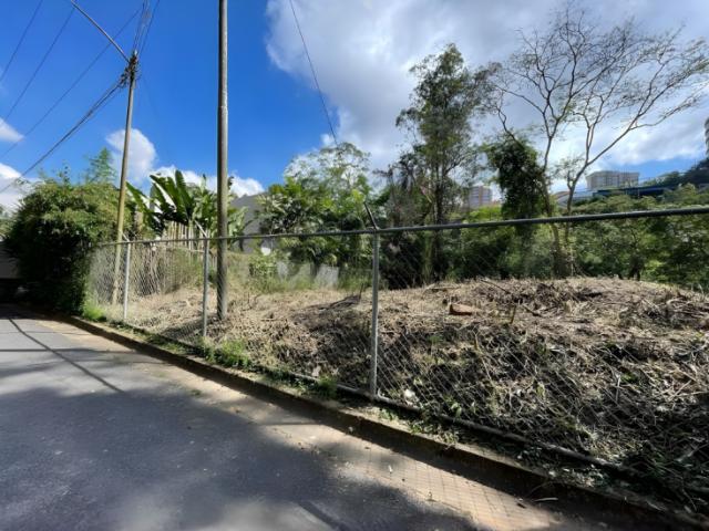 TERRENO VENTA CERRO VERDE 2047M2 TNO