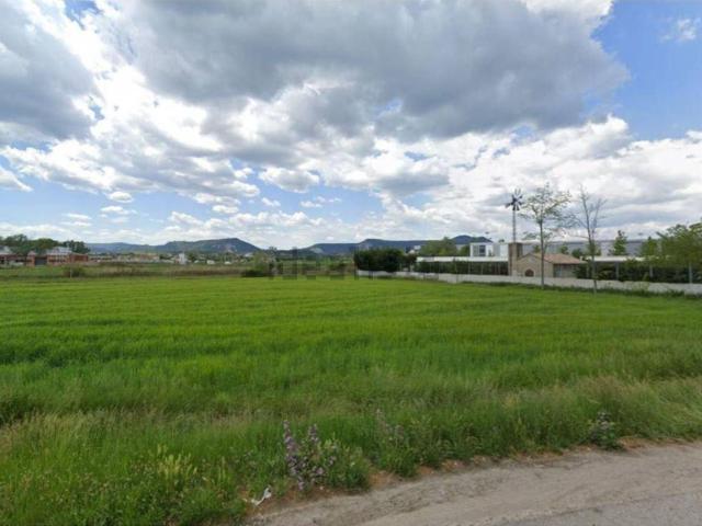 Terreno, Vic