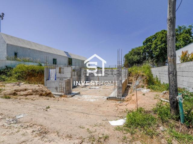 Terreno, Vila Nova da Telha