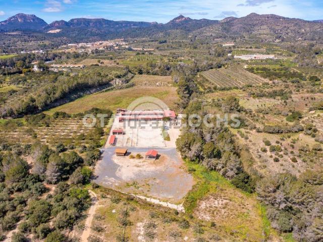 Terreno, Vilanova d&apos Escornalbou