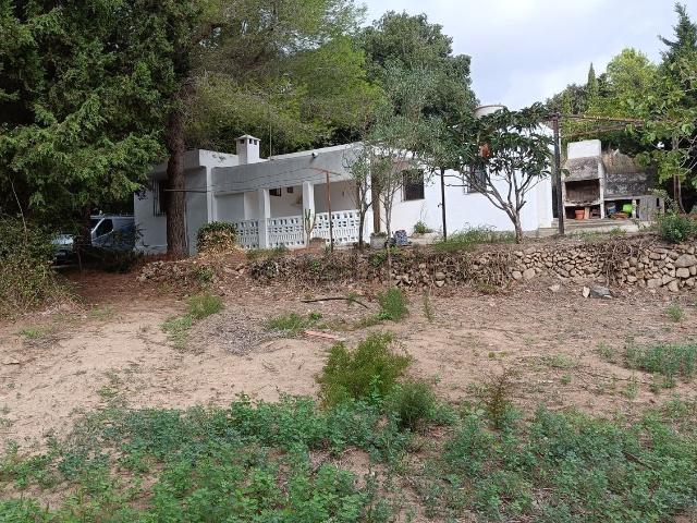 Terreno, Vilanova d&apos Escornalbou