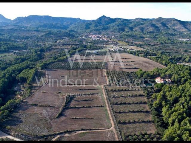Terreno, Vilanova d&apos Escornalbou