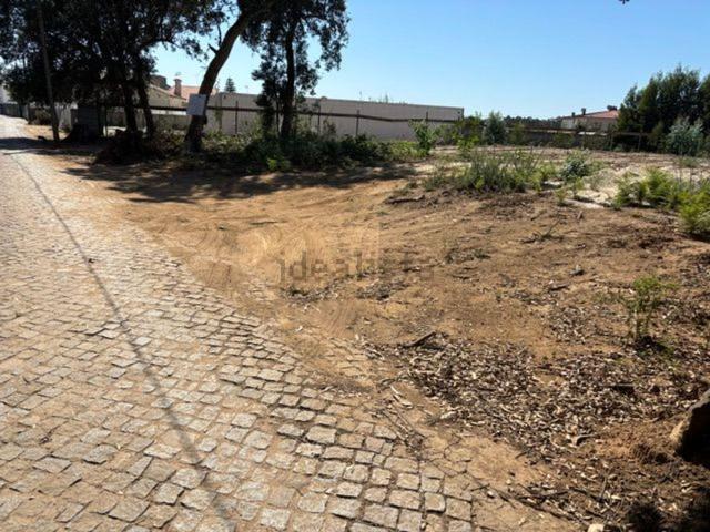 Terreno, Vilar e Mosteiró