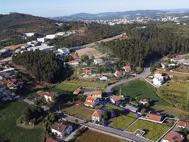 Terreno, Vilarinho das Cambas