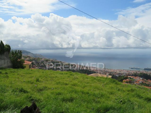 TERRENO 1005M2 PLANO EM SÃO ROQUE