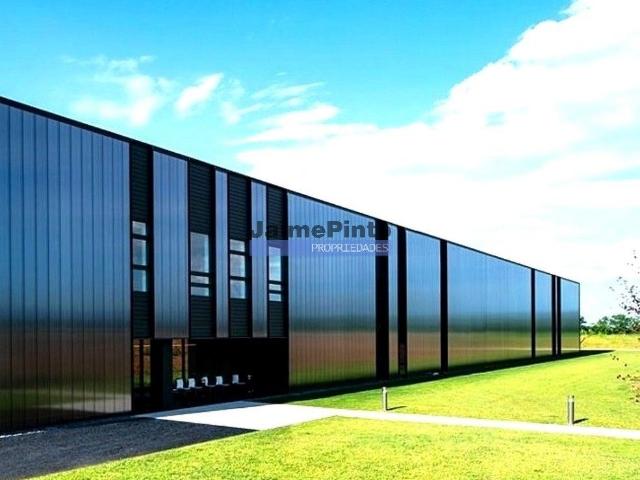 Terreno 55.000 m2 Industrial. Portugal, Alentejo, Beja