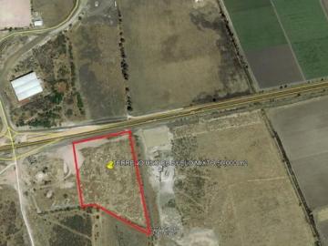 Terreno 50,000 m2 uso de suelo mixto en Carr. Qro. Celaya cuota
