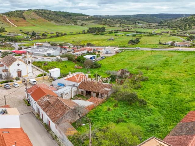 Terreno 795m² em Budens no Centro
