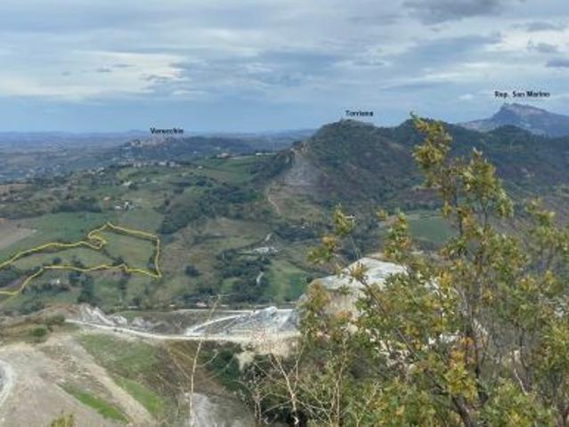 Terreno 7 ettari con casa in costruzione pedemonte Rimini