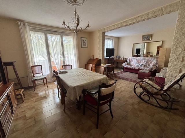 TERRENOIRE APPARTEMENT F5 AVEC BALCON ET PARKING