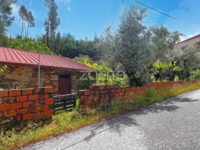 Terrenos Urbanizáveis com 680 e 1.630 m2 Pampilhosa da Serra