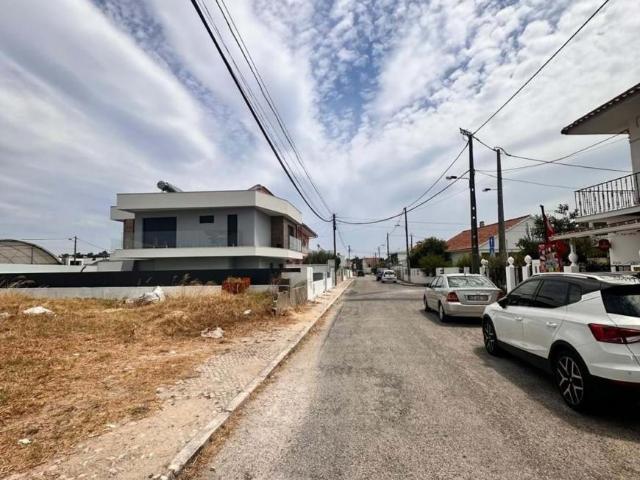 Terrenos Almada Setúbal DS99979336