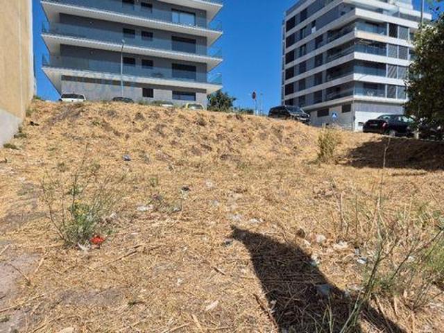 Terrenos Amadora Lisboa 2700 552 DLS93812386
