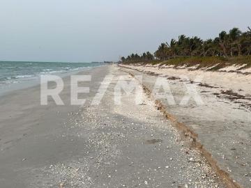 Terrenos en venta a primera línea de mar en Sabancuy Campeche