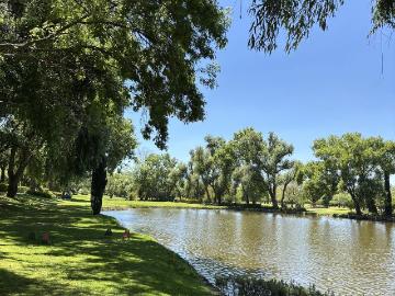 Terrenos en Venta en Residencial Cantalagua Club de Golf, Michoacán