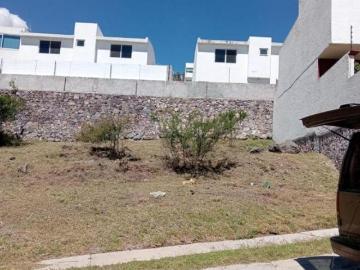 Terrenos en Frac con vigilancia cerca del Acueducto avenidas principales y de SAM&apos S y COSTCO