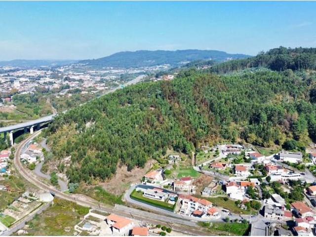 Terrenos Guimarães Guimarães 4835 500 DLS102526860
