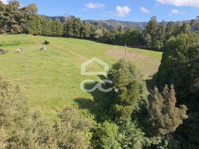 Terrenos Povoação Ilha de São Miguel DLS89896037