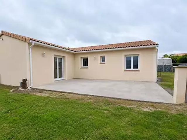 Terres de Haute Charente 16270 Achat / Vente maison 4 pièces t4 jardin terrasse