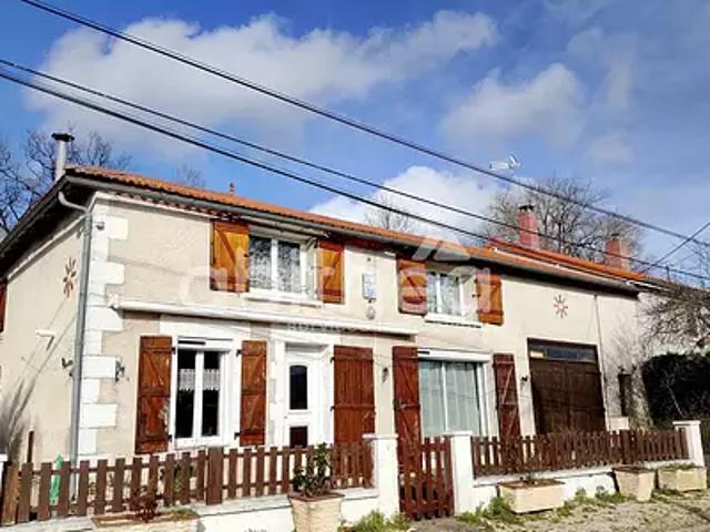 Terres de Haute Charente 16270 Achat / Vente maison 5 pièces t5