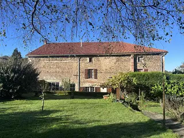 Terres de Haute Charente 16270 Achat / Vente maison 6 pièces t6 terrasse parking