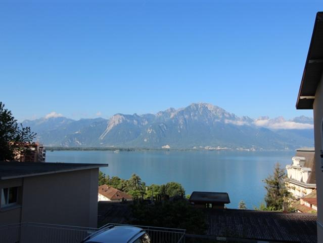 TERRITET MONTREUX  ERDGESCHOSS GERÄUMIGE WOHNUNG VON 2,5 STÜCKEN