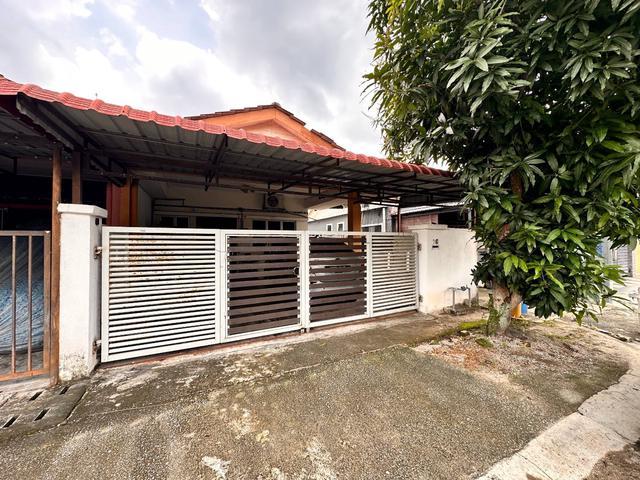TERRmurah End Lot Single Storey Taman Universiti Seksyen 30 Shah Alam